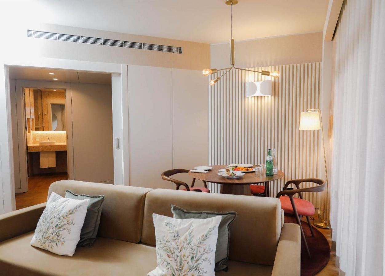 Montebelo Viseu Congress Hotel & Spa Εξωτερικό φωτογραφία A suite at the hotel