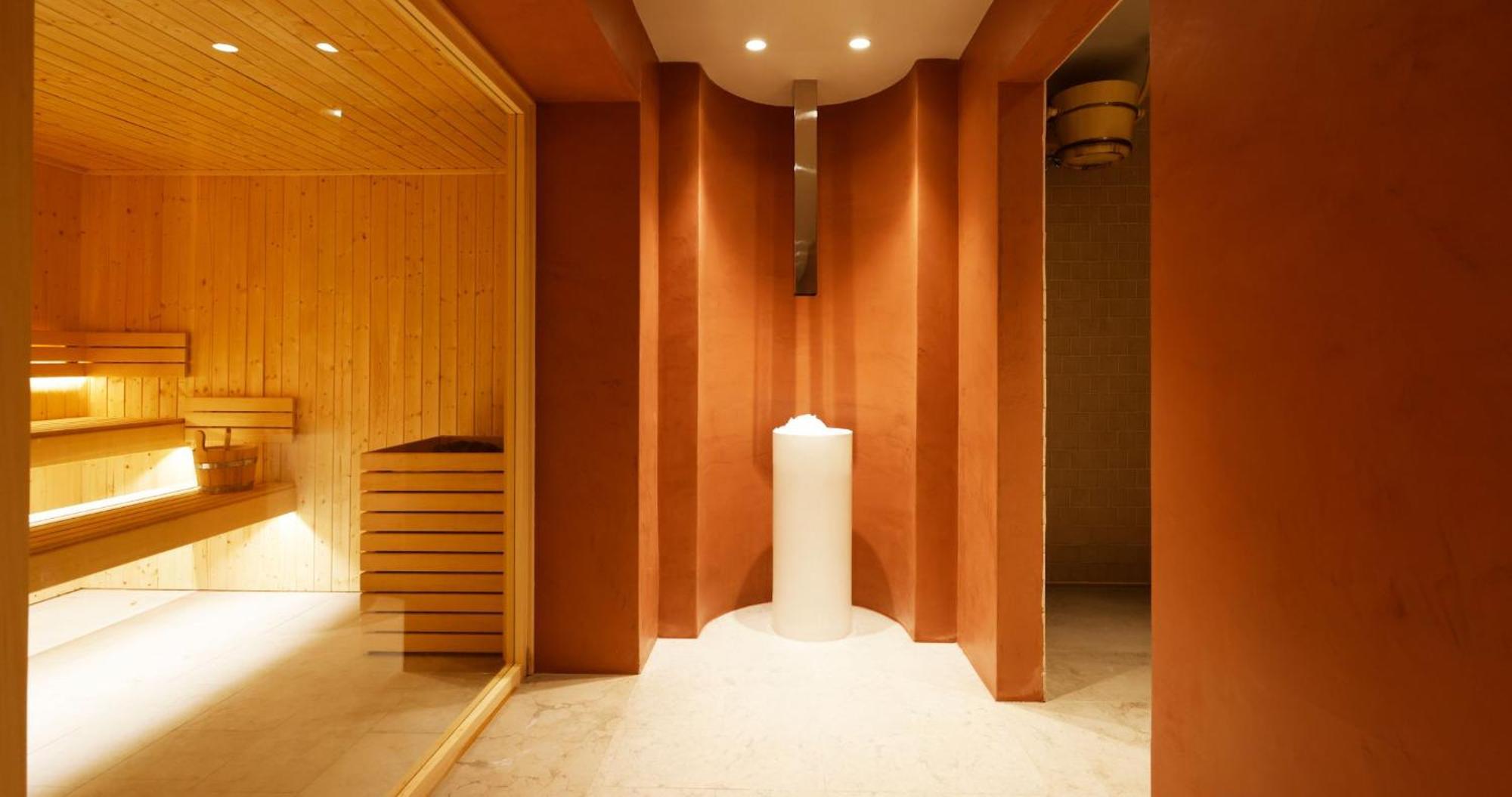 Montebelo Viseu Congress Hotel & Spa Εξωτερικό φωτογραφία A modern Finnish sauna